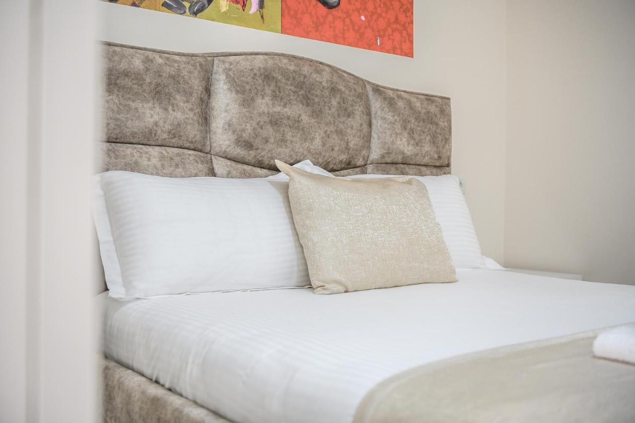 Miku Apartment-City Walk 1Bd Stylish Apartment ティラナ エクステリア 写真